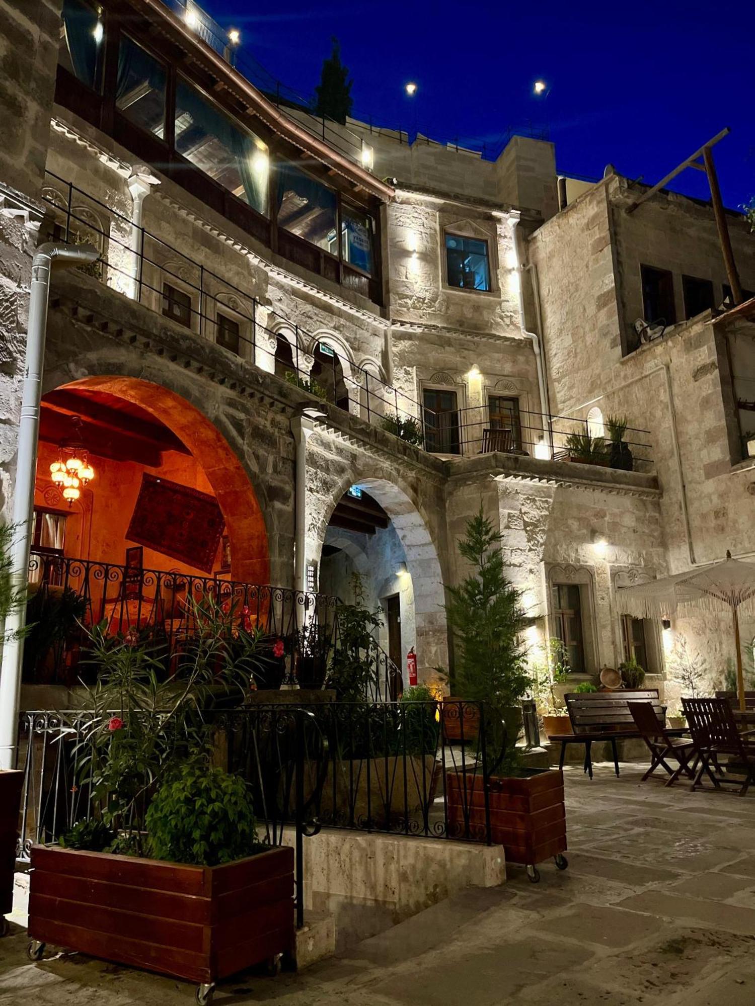 Century Cave Hotel Goreme Bagian luar foto